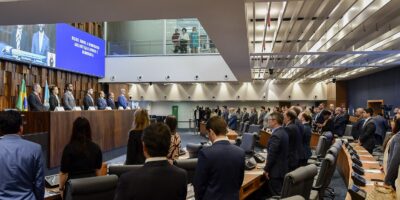 Ministro do TSE diz que plataformas devem impulsionar checagem de fake news