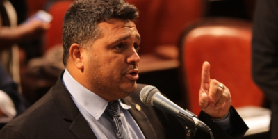 Alerj publica lei que acaba com vistorias de segurança no Detran-RJ