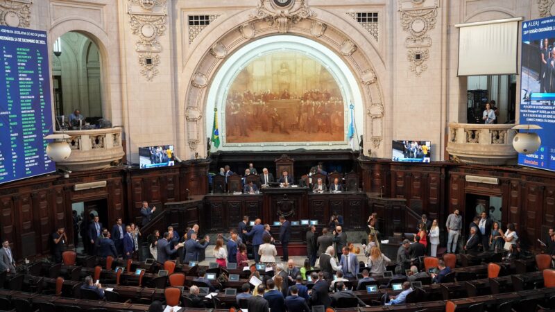 Alerj retoma sessões plenárias nesta terça