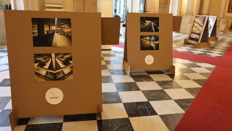 Câmara do Rio recebe exposição sobre o vazio das estações de metrô durante a pandemia