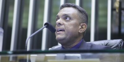 Para deputado bolsonarista, Sergio Camargo foi cruel ao falar de Moïse