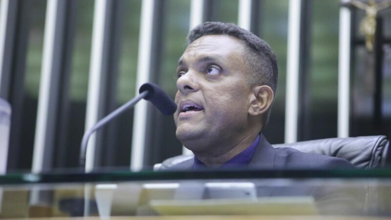 Para deputado bolsonarista, Sergio Camargo foi cruel ao falar de Moïse