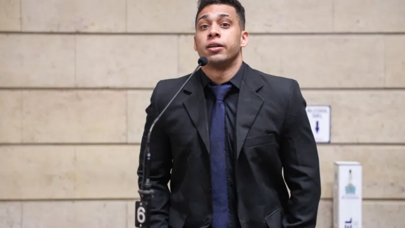 Vereador vira réu por filmar sexo com adolescente