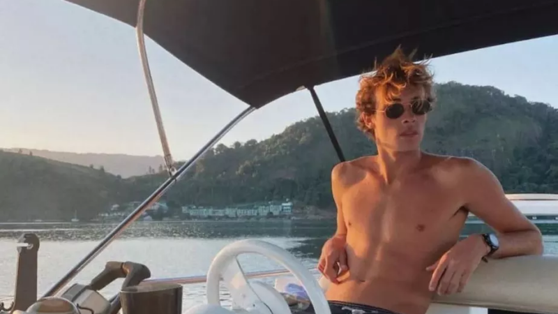 Modelo Bruno Krupp é preso em hospital por atropelar e matar estudante