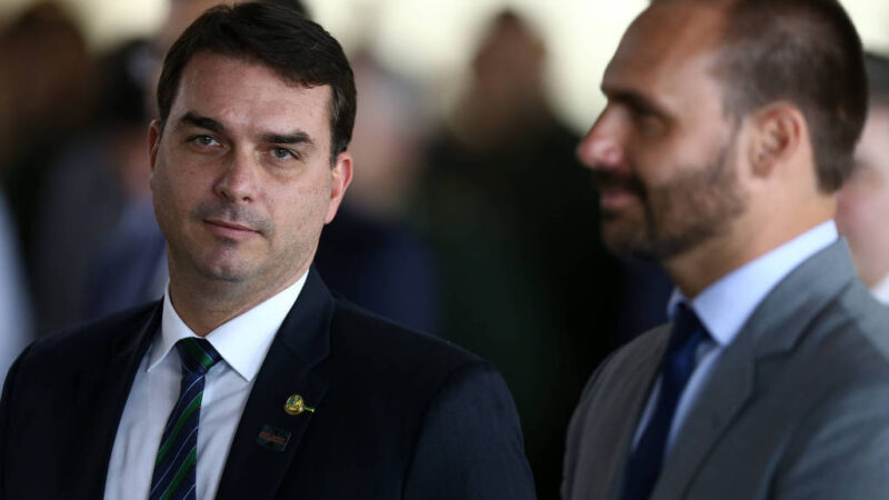 Irmãos Bolsonaro não usaram verba de orçamento secreto