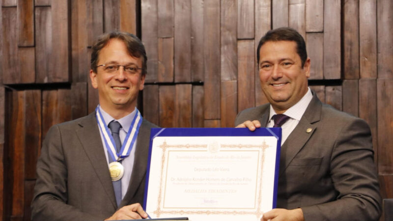 Alerj homenageia presidente do Detran-RJ