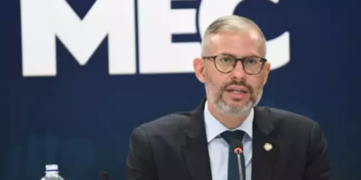 Governo nomeia Victor Godoy como ministro da Educação