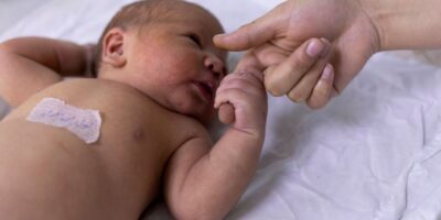 Detran abre novo posto de identificação para recém-nascidos no Rio