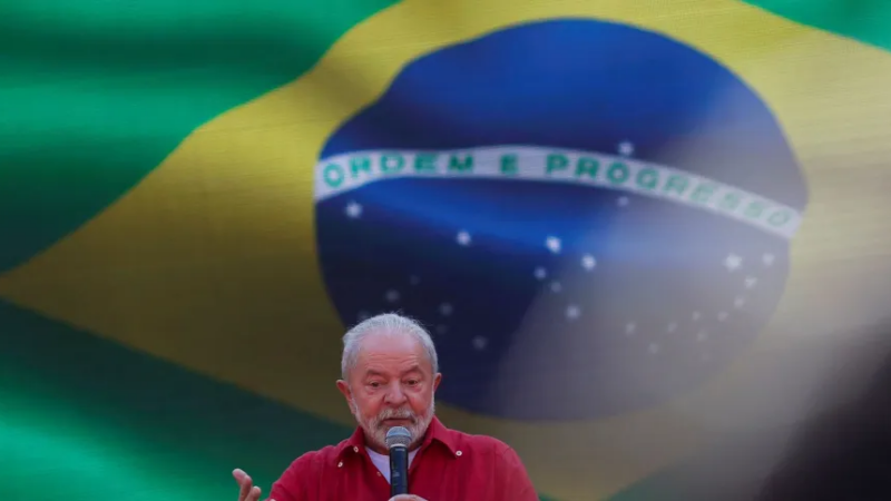 Ministra do TSE manda apagar vídeo em que Lula pede voto