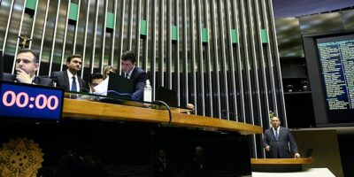 Congresso aprova LDO sem emendas impositivas de relator