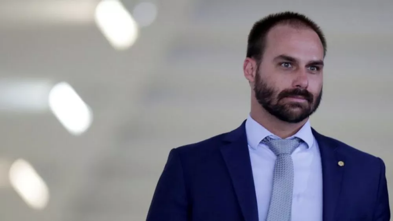 Aberto processo contra Eduardo Bolsonaro por ataques a Míriam Leitão