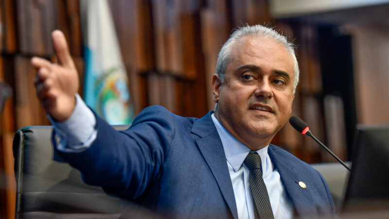 Lei do deputado Jair Bittencourt ajuda municípios a investirem em infraestrutura