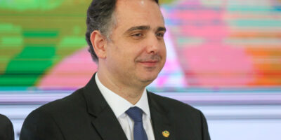 Pacheco apresenta proposta para incluir na Constituição proibição do porte de qualquer tipo de droga