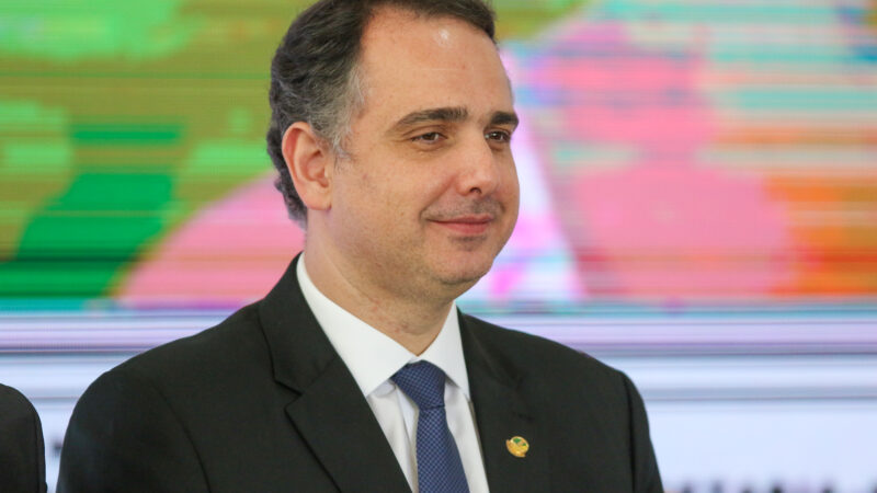 Pacheco apresenta proposta para incluir na Constituição proibição do porte de qualquer tipo de droga