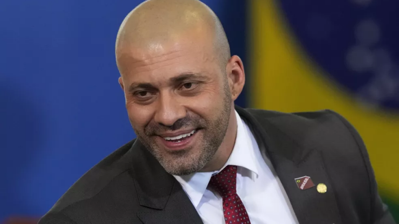 PGR pede ao Supremo que declare extinção da pena de Daniel Silveira