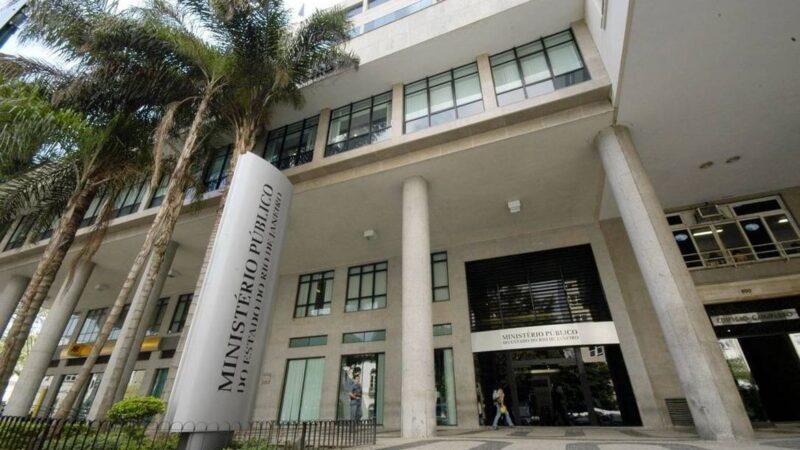 Jacarezinho: MP denuncia mais dois policiais por mortes