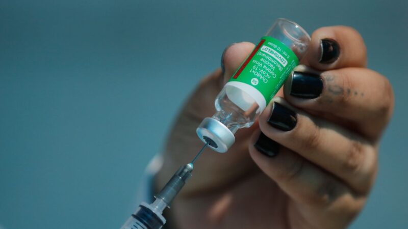 Covid: cerca de 2 milhões de pessoas não tomaram 1ª dose