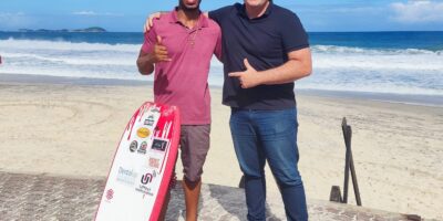 Bodyboarder que resgatou salva-vidas vai receber homenagem