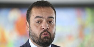 Castro diz que recuperação fiscal está bem encaminhada