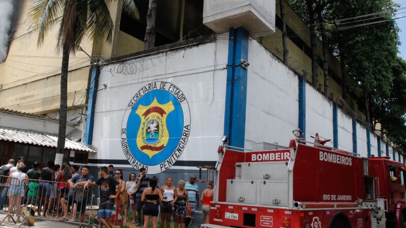 Familiares de detentos do RJ poderão comprar alimentos e roupas para presos em site exclusivo