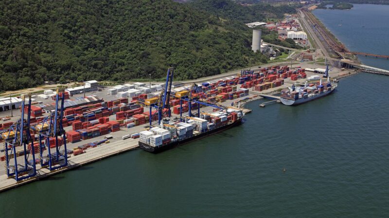 Receita apreende 337 kg de cocaína no Porto de Itaguaí