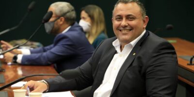 Serviços de beleza são regulamentados pela Câmara dos Deputados