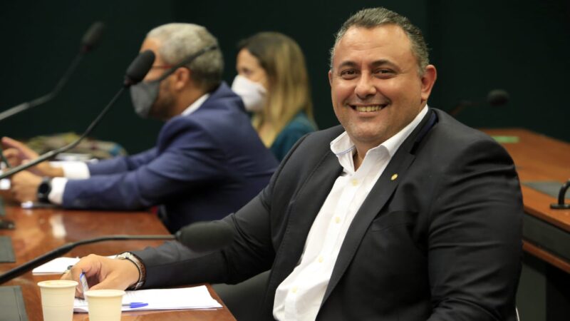 Serviços de beleza são regulamentados pela Câmara dos Deputados