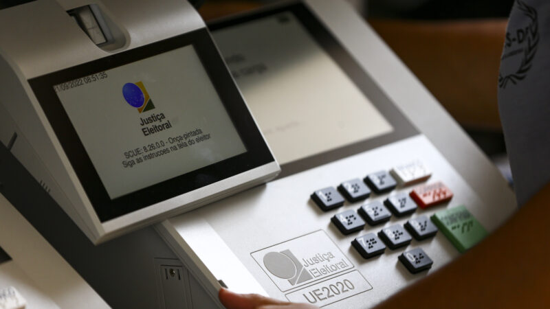 Brasil tem 29% de petistas e 25% de bolsonaristas, segundo Datafolha