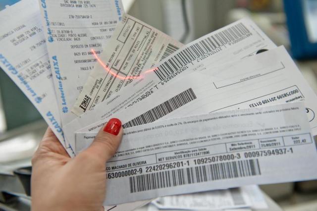 Consumidor que pagar conta em duplicidade terá seu dinheiro devolvido em até 7 dias