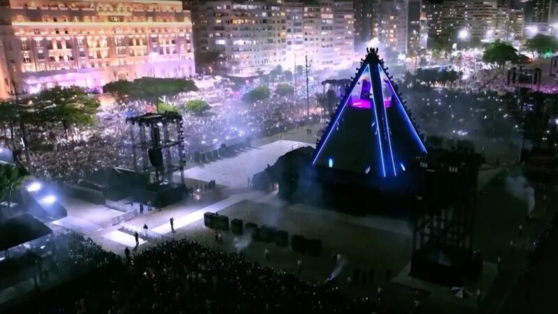 Deputados querem homenagear policiais do Rio por atuação durante show do DJ Alok, em Copacabana