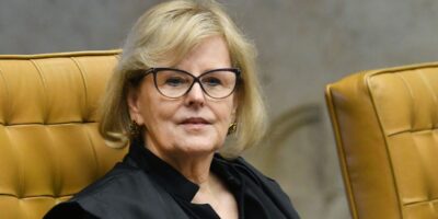 Rosa Weber dá 10 dias para Bolsonaro explicar perdão a Silveira