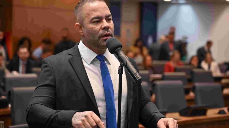 Criação da Farmácia Veterinária Popular nos municípios avança na Alerj