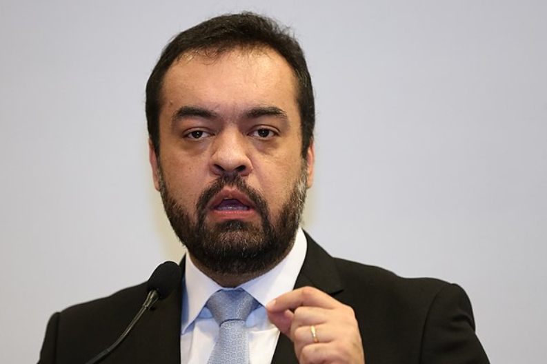 Governadores se unem contra decreto de Lula que restringe força policial e beneficia bandidos