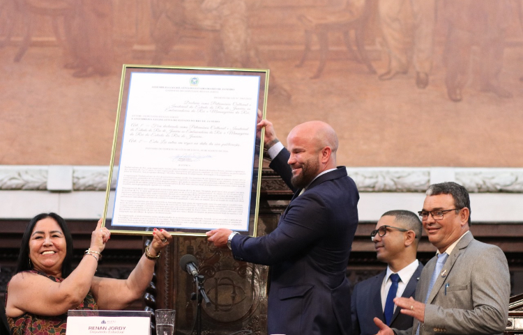 Embaixadores e Mensageiras do Rei são homenageados na Alerj