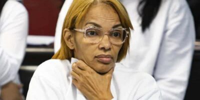 Flordelis tenta deixar cadeia para ir ao enterro da filha, encontrada desacordada em rua de São Gonçalo