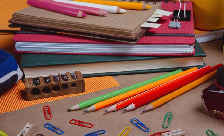 Prorrogação de incentivo fiscal no Rio segura aumento ainda maior da lista de material escolar