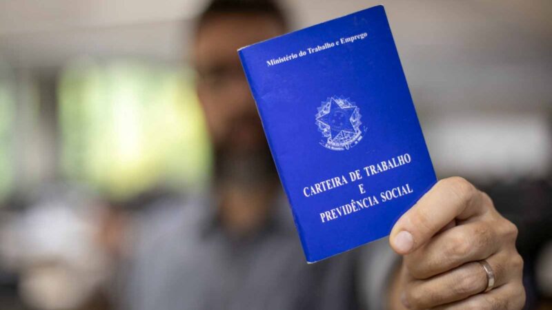 Governo do Estado divulga mais de 1.600 vagas de emprego e estágio para a população fluminense