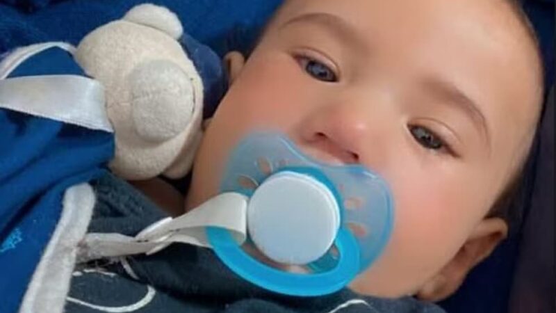 Padrasto é preso por morte de bebê e mãe responderá por omissão