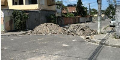 Sob fogo inimigo, PM retira 24 toneladas de barricadas em comunidade de São Gonçalo