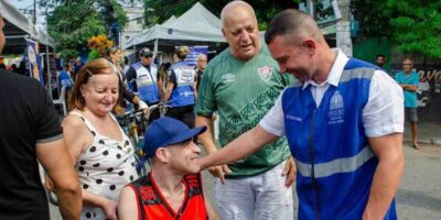 Deputado leva Gabinete Itinerante à praça de Nilópolis