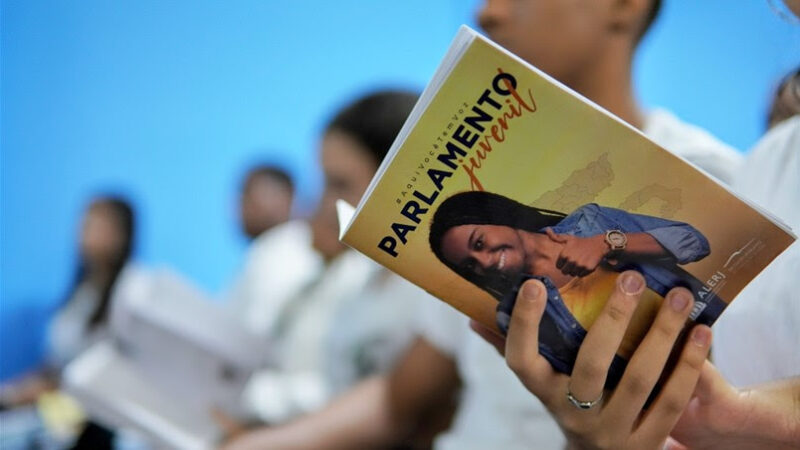 Parlamento Juvenil da Alerj abre inscrições para edição de 2025