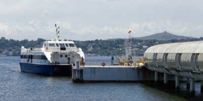 Cláudio Castro garante redução da passagem de barcas da linha Charitas