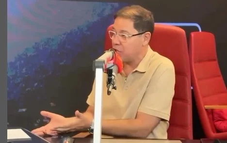 Deputado chama de ‘covardia’ ação do prefeito de Niterói de tentar barrar divisão de royalties