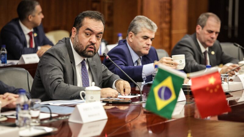 Cláudio Castro apresenta potencial econômico do Rio a investidores chineses, em Pequim