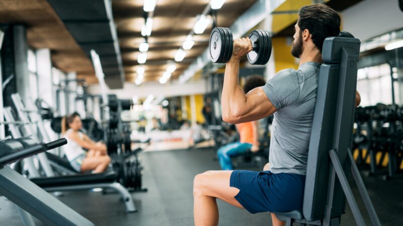 Procon acompanha denúncias sobre calor extremo em academias do Rio