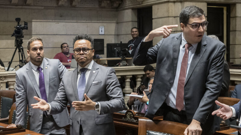 PL sobre aborto volta a incendiar Câmara do Rio e sessão acaba sob gritos e vaias