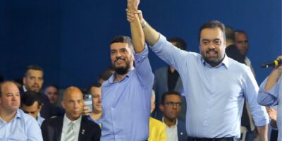 Castro viaja a Lisboa e passa comando do estado a Bacellar, pré-candidato para 2026