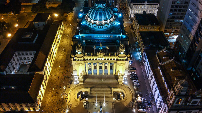 Palácio Tiradentes celebra 99 anos com visita teatral gratuita