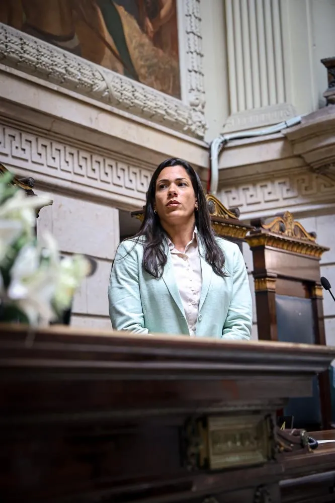 Deputada India Armelau apresenta projeto que institui programa de monitoramento de denúncias falsas na aplicação da Lei Maria da Penha