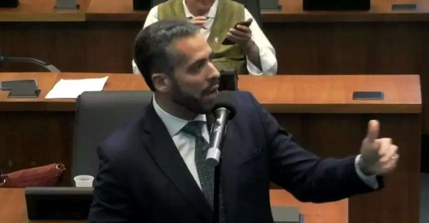 Chão riscado, lado escolhido: turma de Castro e Bacellar cobra fidelidade na Alerj